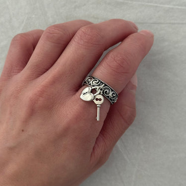Open Me Ring
