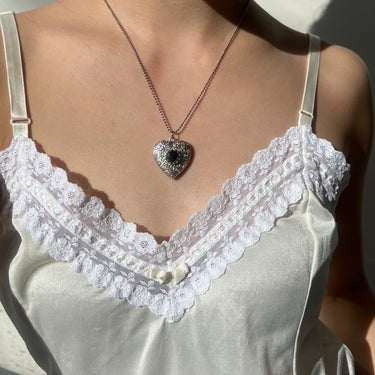 [Vintage Drop 8] Black Swan Necklace